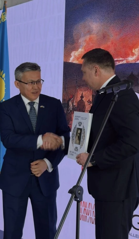 Казахський період Кобзаря: у львівській ZAG GALLERY презентували унікальні книги про Шевченка за участі посла