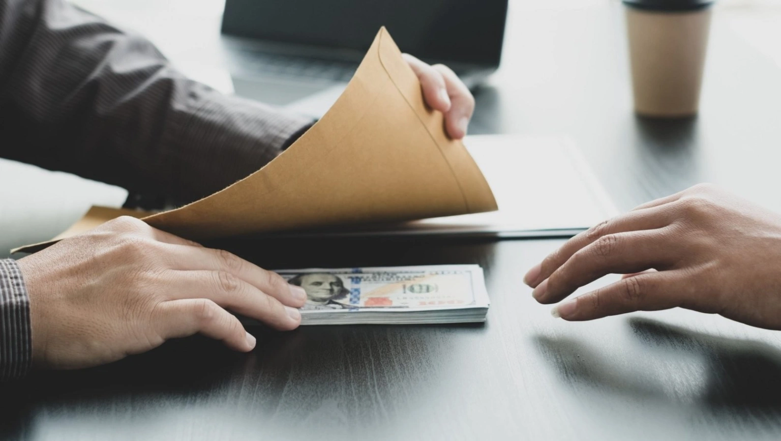 Суди Львівщини лідирують в Україні за кількістю вироків щодо корупції